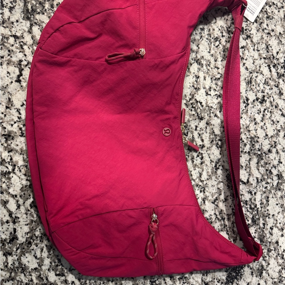 NWT lululemon Large Slouchy Sling Bag